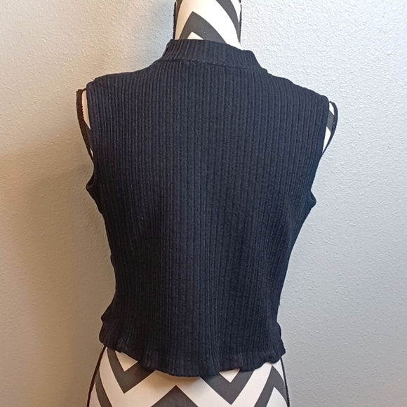St. John Wool Blend Sleeveless Mockneck Old Money Ribbed Knit Sweater Top - Picture 2 of 13